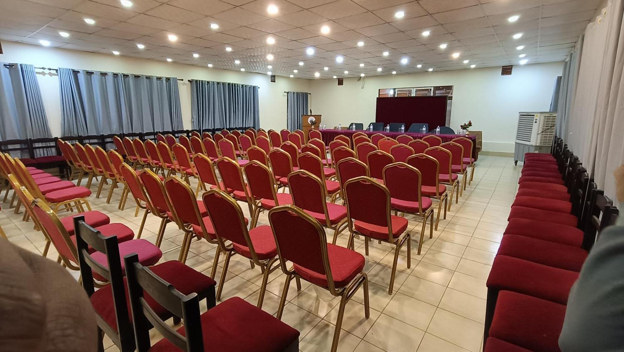 Hotel Chautari Pvt Ltd Нагаркот Экстерьер фото